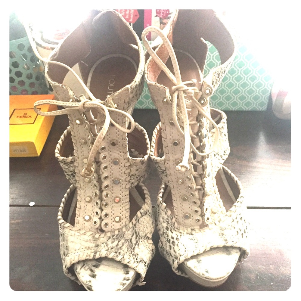 Boutique9 heels